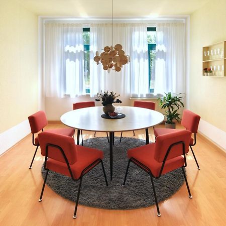 Vonbehling Boutique Apartment Mit 65Zoll Tv Und Designerstuecken Halle  Kültér fotó